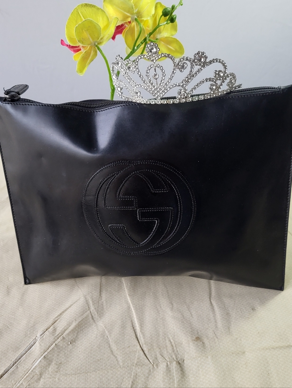 Rare 80's Gucci Black Leather Logo Statement Clutch